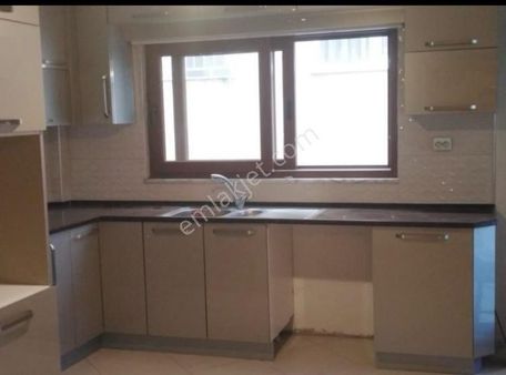 Cumhuriyet Mahallesi 3+1 Doğal Gazlı Kiralık Daire