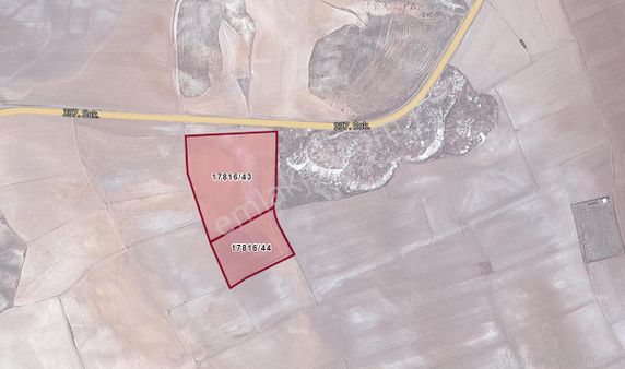 Danışment’te Takasa Açık Ana Yol Üzeri Satılık Tarla