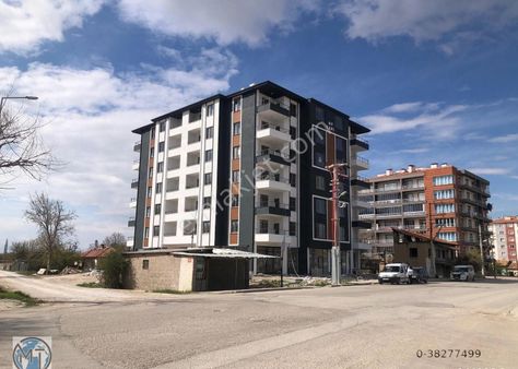 Mt Emlak'tan Fırsat Dairesi 5.kat