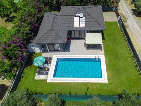 Fethiye İnlice'de Kiralık 2+1 Havuzlu Villa(mera 42)