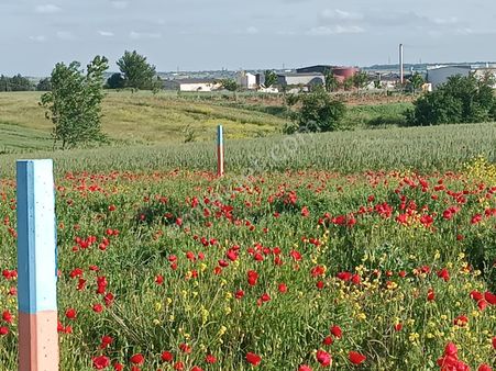 Vize Evrenli Çakıllı Hattında Köye 400 Metre Mesafede Satılık 305 M2 Tarla