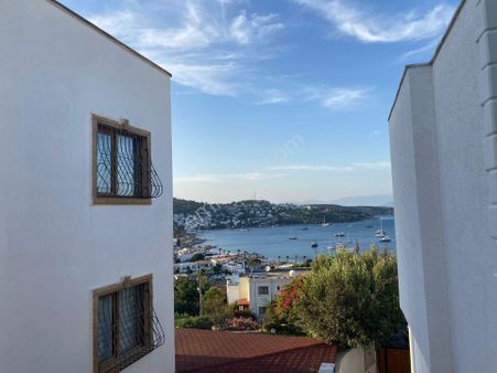 Tükbükünde Denize Yürüme Mesafesinde Deniz Manzaralı Sıfır Yapı