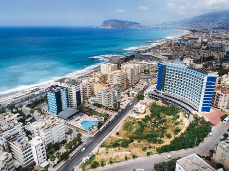 Alanya Tosmur Da Denize 100 Mt. Mesafede Ultra Lüks Komplekste 1+1 Sıfır Daire