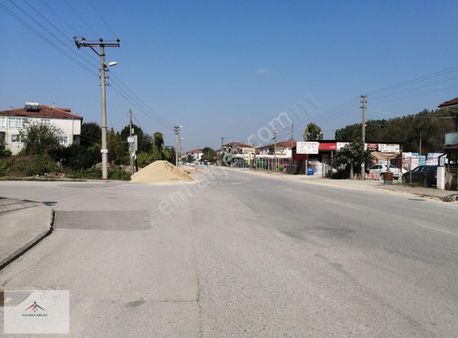 Ada Caddesi Üzeri 550 M2 Tabela Değeri Yüksek Satılık Dükkan