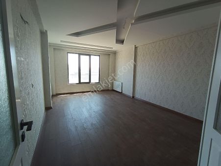 Acil Emlak Güvencesiyle 4+1 Satılık Lüks Daire