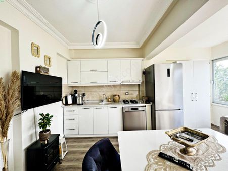 Aktif'ten Akçay'da Satılık 3+1 Ayrı Mutfaklı Ön Cephe Masrafsız Daire