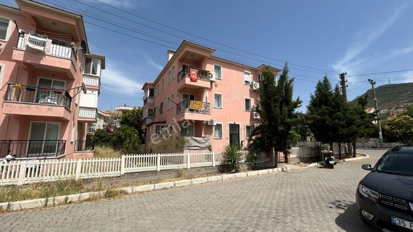 Atatürk Mahallesinde Önü Açık Arkat Daire