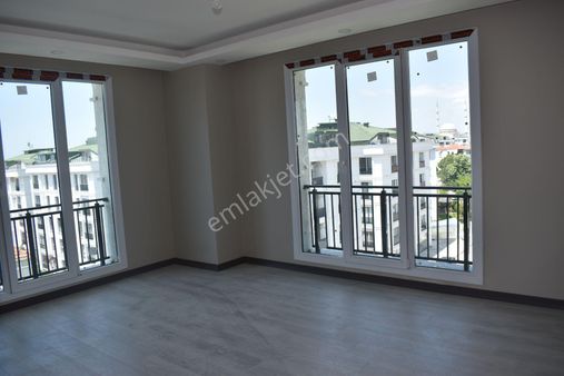 Büyükçekmece Atatürk Mah Deniz Manzaralı Lüx Sitede Sıfır 4+1 Dubleks