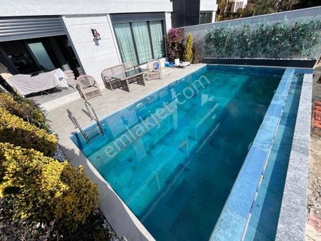 Arguvan Emlaktan Altınoluk Köyünde Muhteşem Full Manzaralı Villa.