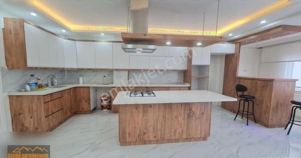 Özgün Gm'den-şehrin Göbeğinde-tadilatlı 5+1 Çatı Dubleks Keyfi