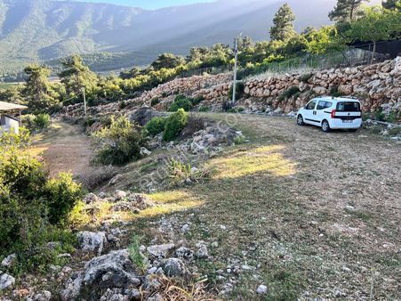 Finike Asarönünde Deniz Manzaralı 681 M² Villa Arsası