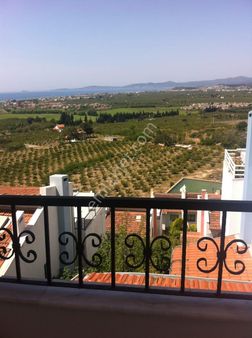 Özdere Orta Köyde 2.olimpik Havuzlu Gümüs Su Yakamoz Sitesinde Satılık Yazlık