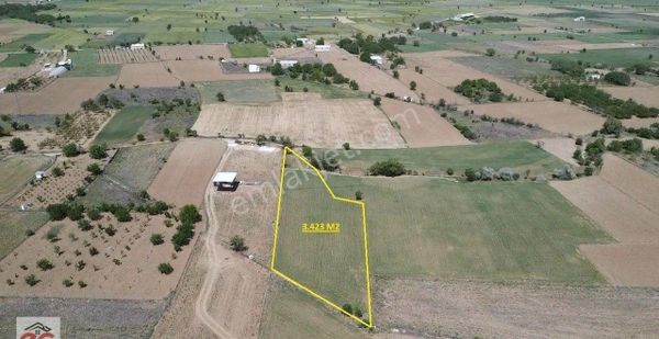 Antalya Korkuteli Çomaklı Mah. 3.423 M2 Tarla