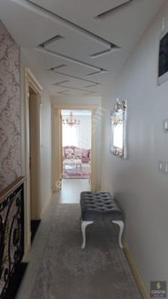 Bornova İnönü Mah. 5 Katlı Satılık Bina