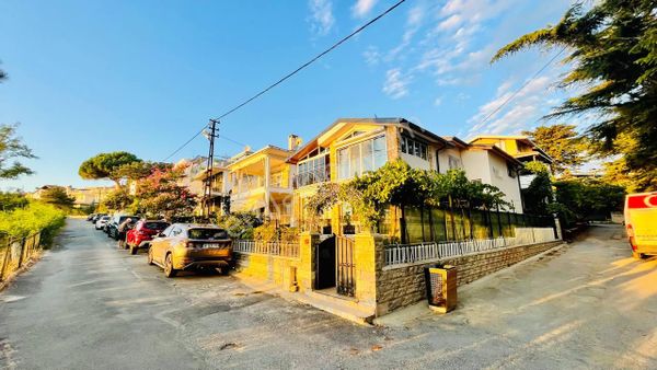 Büyükçekmece Bahçelievler De 4+2 Satılık Villa Full Deniz Manzaralı