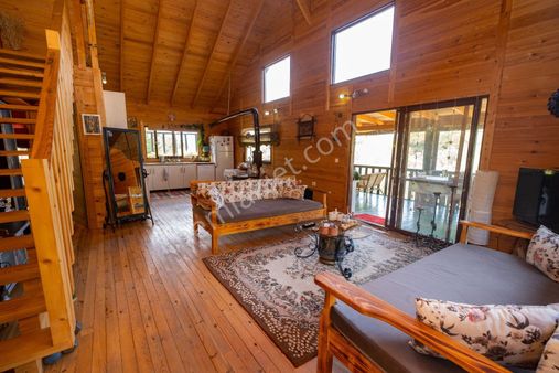 Urla Özbek' De Yapı Kayıt Belgeli 4521 M² De - Konut Ve Çiftlik Evi