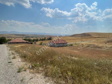 Güvenay - Çorum Kapaklı Arkası Tek Tapu 272 M² Arsa