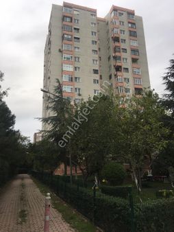 Ataköy 5. Kısım A Blokta Satılık 3+1 Daire Çarşı Yanı Metro Ve Marmaray Karşısı