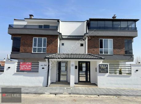 Rw Lıfe/ A.söğütönü Mah 1035 Sk. Satılık 325 M2 Villa