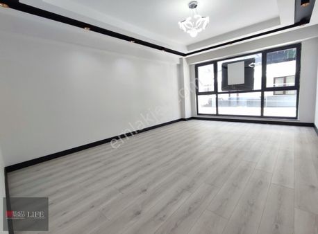 Rw Lıfe/ Çamlıca Mahallesinde Satılık 3+1 Ara Kat Sıfır Daire
