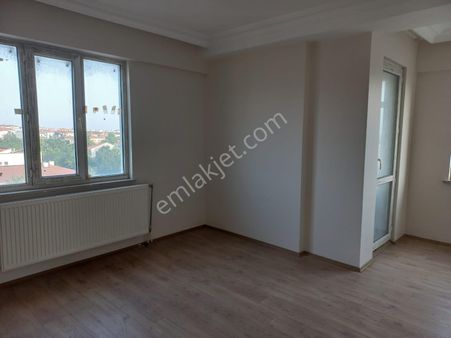 Çorlu Merkez Şeyhsinan Mahallesi Tekirdağ Asfaltına Cepheli Satılık (3+1) 125 M² Daire