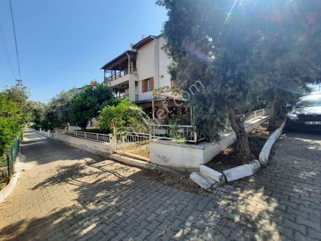 Akbük Altın Sitesinde Triplex Villa