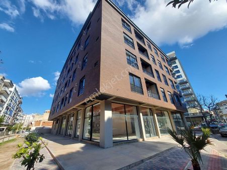 Karşıyaka Şemikler 'de1+1 Sıfır Daire