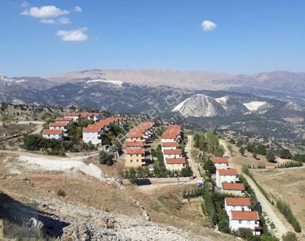 Doğayla İç İçe 3 Kata Müsadeli 310 M² Arsa – Geyikbayırı’nda Kaçmaz Fırsat!