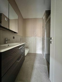 Zekeriyaköy Dekar 1 Etap Hazır 3+1 Büyük Bahçeli Satılık Ev