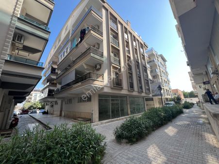 Didim Merkezde Satılık 80 Mk Dükkan