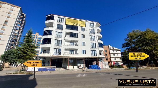 Yusuf Usta Gayrimenkul'den Caddeye Cephe 1+1 Satılık Daireler
