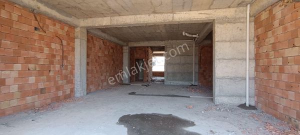 Renas Emlak Tan Satılık Dükkan