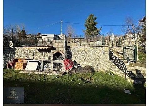 Enes Işık 'tan Satılık Yeşilyurt Merkezde Villa İmarlı Arsa
