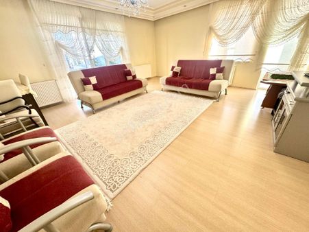 Evim-nur'dan Duruşehir Mevkii 2+1 Siteler Caddesinde Asansörlü Fırsat Daire..