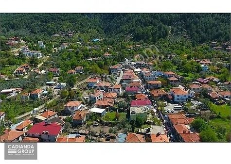 Fethiye Üzümlüde Merkezi Konumda 500 M.k %30 İmarlı Satılık Arsa