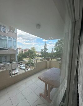 Altınovada Site İçinde Satılık Daire