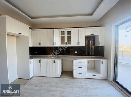 Arslan Emlak'tan İnegl Akhisar Mah.de 3+1 142 M Satılık Daire