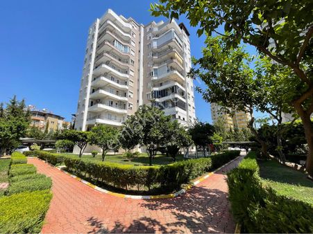 Konyaaltı Toros Mahallesinde Site İçinde Geniş Ferah 5+1 Dubleks