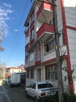 Edirne Özsoy Emlak'dan Merkezde Eşyalı Kiralık 2+1 Çok Temiz Daire