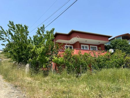 Marmaraereğlisi Sultanköyde Satılık Bahçeli Müstakil Ev