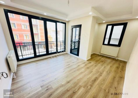 Küçükçekmece Sultanmurat'ta Cadde Üzerinde Lüx Yapım Ara Kat Daire