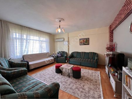 Buca Menderes Mah De 3+1 120m2 Satılık Daire