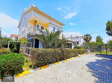 ╭╯hâl Group╰╮yeniçiftliğin Nezih Sitesinde Geniş Odalı Müstakil