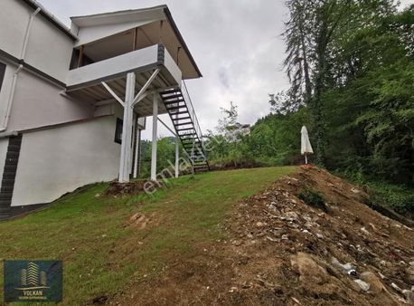 Derecik Oğulkaya Mh. %80 İ Tamamlanmış 3 Katlı Villa