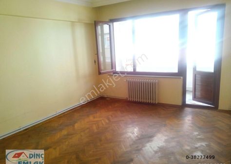 Çorlu Merkezde 3+1 160 M2 Satılık Arakat Daire