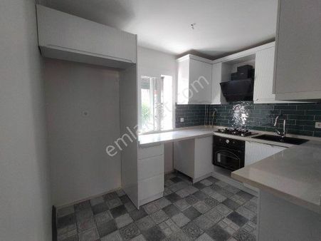 Urlada Merkezi Konumda 4+1 Satılık Lüks Villa