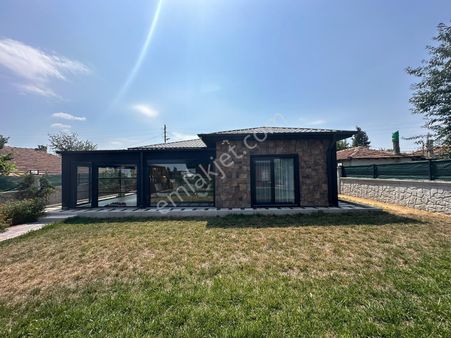 Delux'den Gazioğlunda Doğanın İçerisinde Modern Çelik Villa