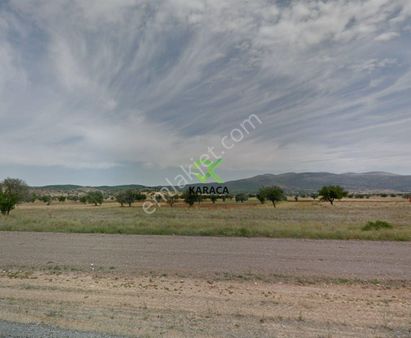 Karaca'dan Kızılören'de Beyşehir Yoluna 40 Metre Müstakil 5.093 M2 Tarla