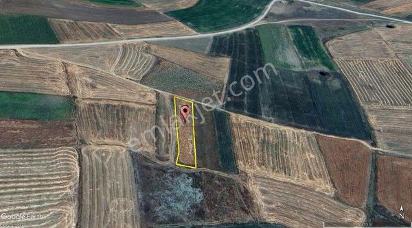 Güvenay - Çorum Ovasaray - Güveçli Arası 1,600 M² Satılık Tarla