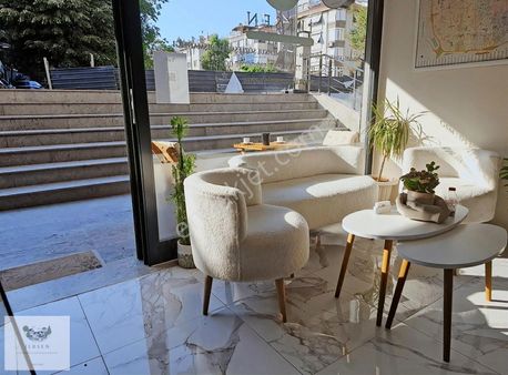 Bahçelievlerin En Kalabalık Caddesinde Kurumsal Kiracılı İşyeri